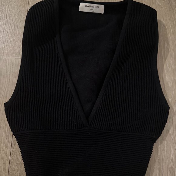 Aritzia (Babaton ) Sculpt Knit Plunge Crop Top - Picture 1 of 1